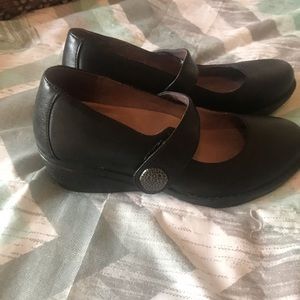 Dansko wedges
